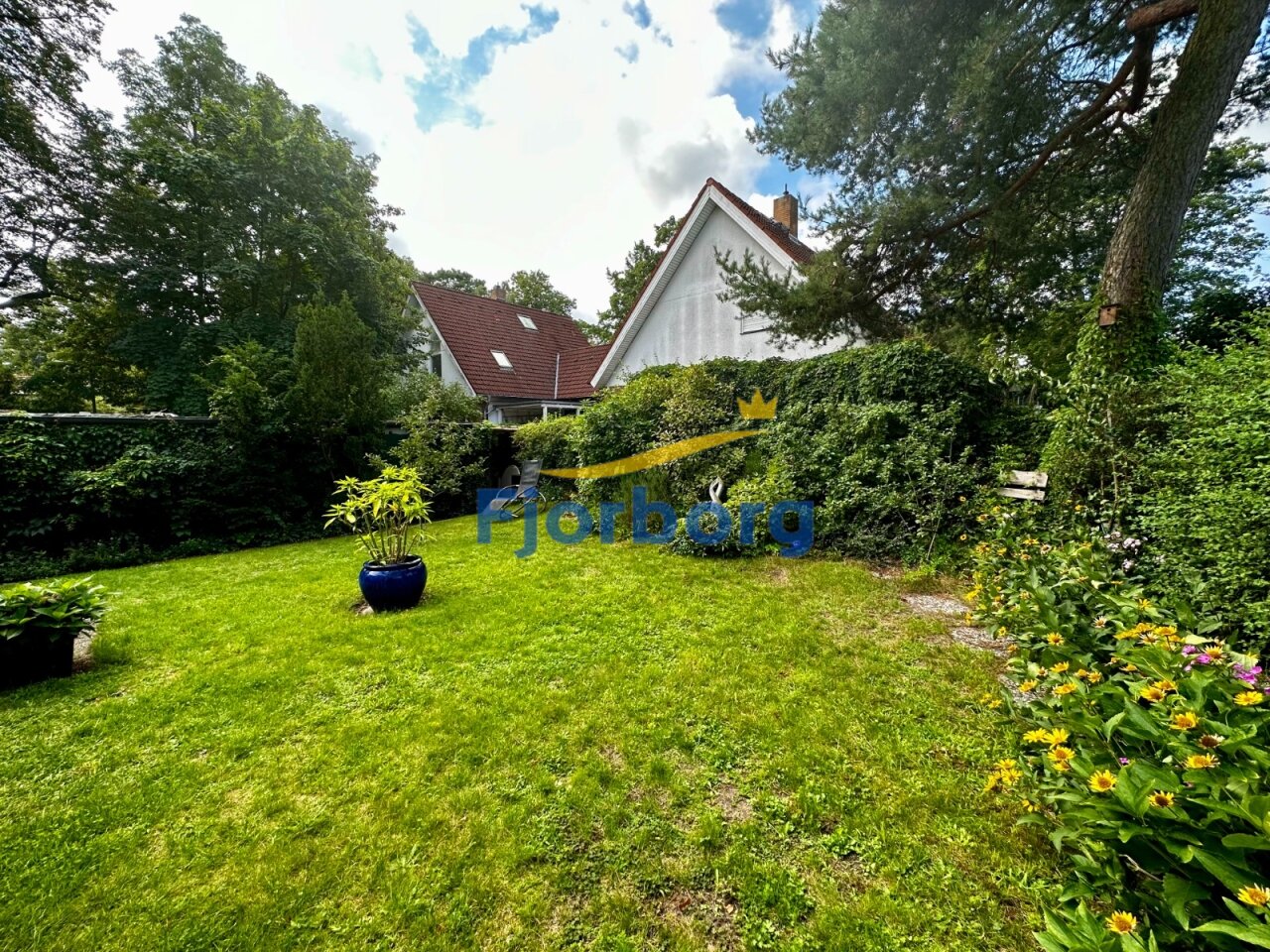 VERKAUFT-Kleiner Wannsee- großzügige Doppelhaushälfte mit Wasserzugang
