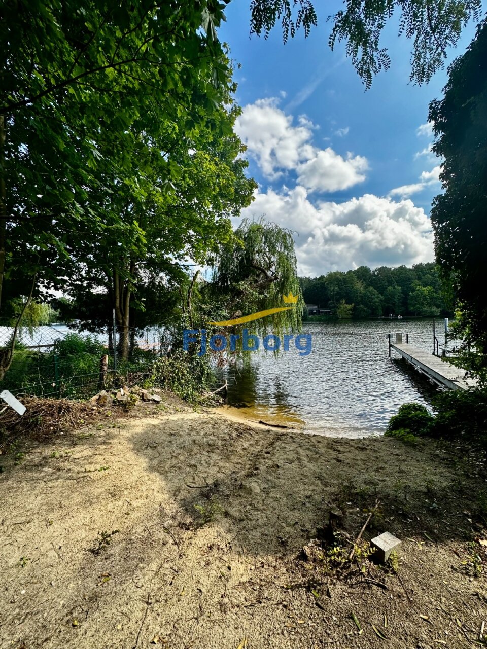VERKAUFT-Kleiner Wannsee- großzügige Doppelhaushälfte mit Wasserzugang