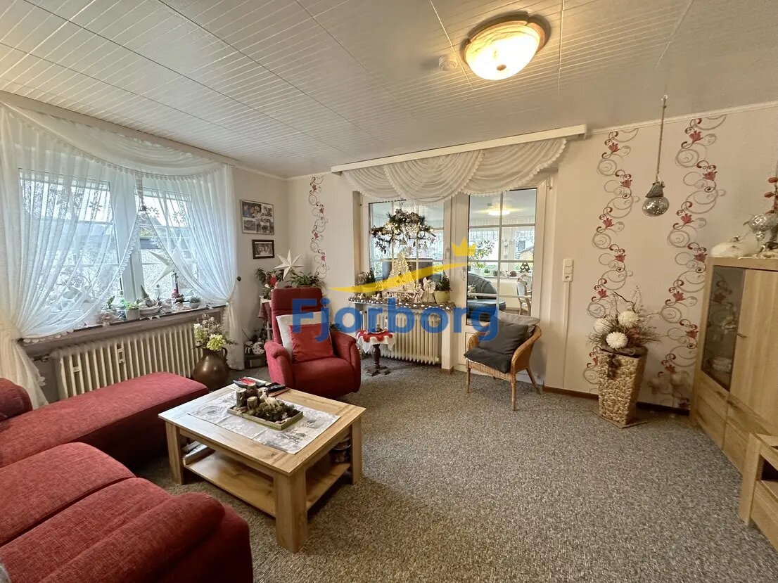 -VERKAUFT-Schmuckes Zweifamilienhaus in Salzhemmendorf mit Garten