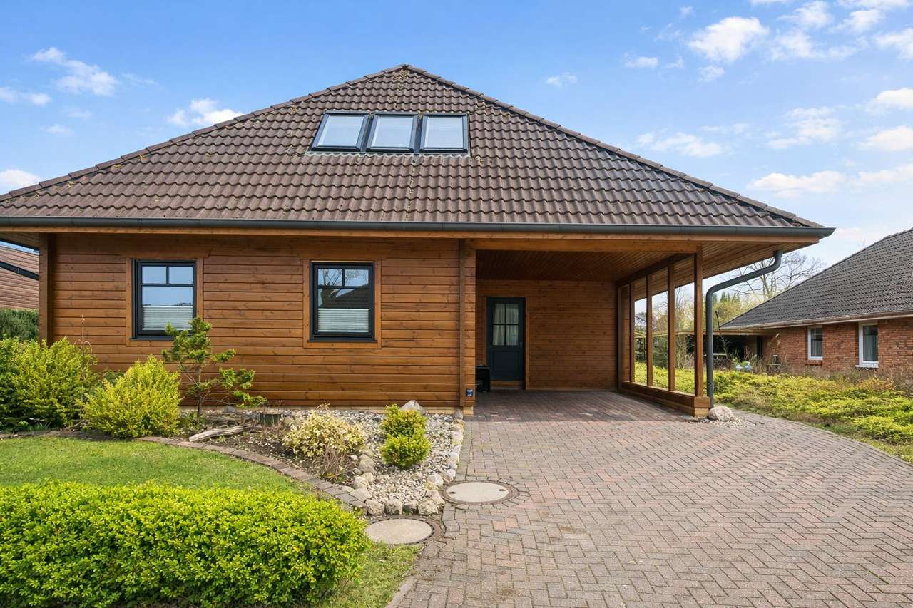 Energetisches Holzhaus in Steinbergkirche an der Ostsee