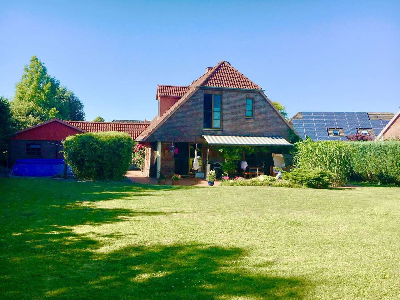 Wohnen mit Weitblick: Wunderschönes Einfamilienhaus in Oeversee