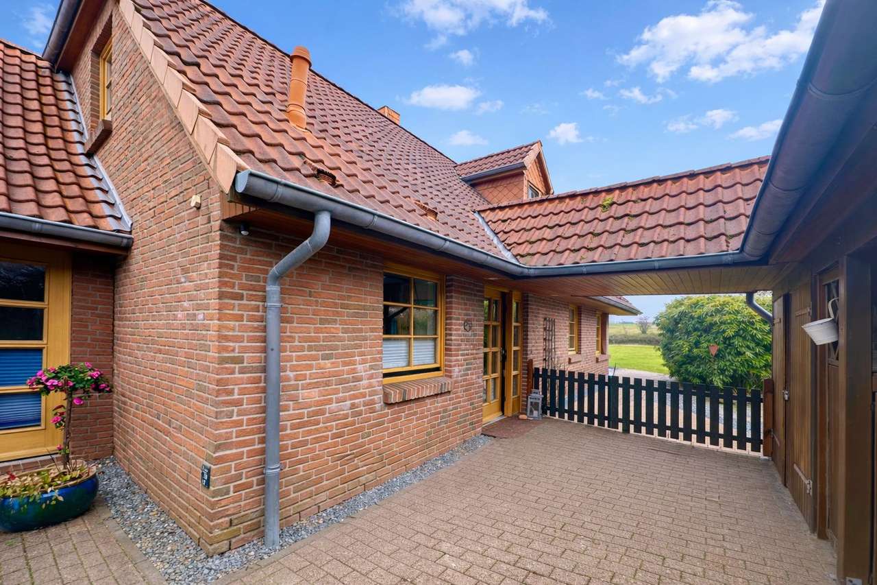 Wohnen mit Weitblick: Wunderschönes Einfamilienhaus in Oeversee