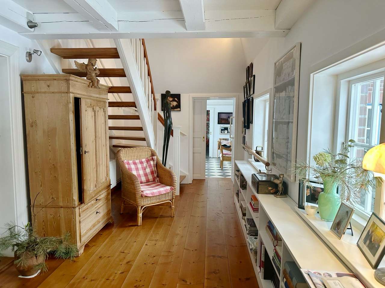 - Reserviert - Geschmackvolle Doppelhaushälfte mit Galerie und Kamin