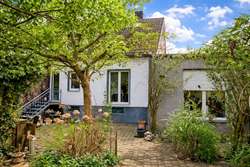 Hausansicht Garten