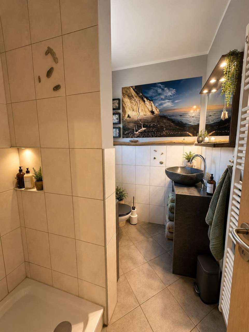 Gäste-WC mit Dusche